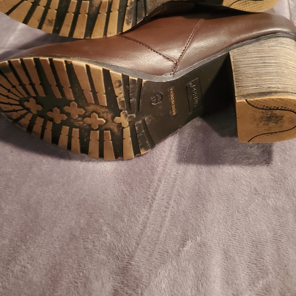Booties - Picture 3 of 4